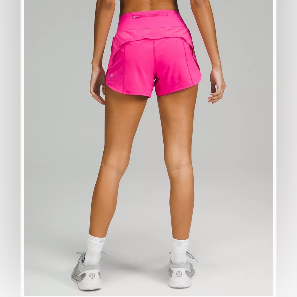 NWT Speed Up Mid-Rise Lined Short 4"